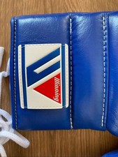 USED winning boxing gloves