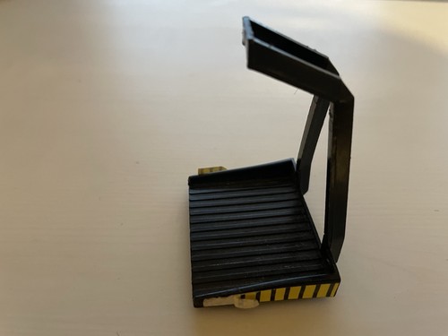 Toy crane plastic pallet - crane,