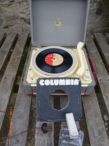 Very rare 1957 hmv valve - rare,
