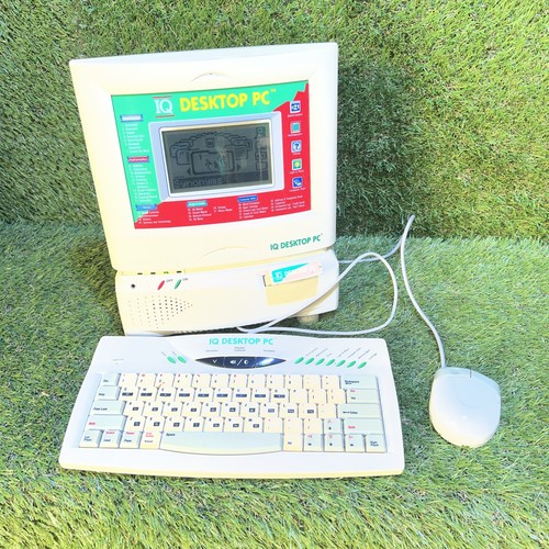 Vintage desktop computer - iq,