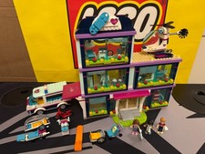 LEGO FRIENDS: Heartlake Hospital (41318)