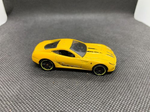 Hot wheels ferrari 599 - hot,