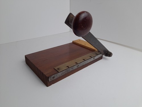 Vintage photography guillotine - vintage,