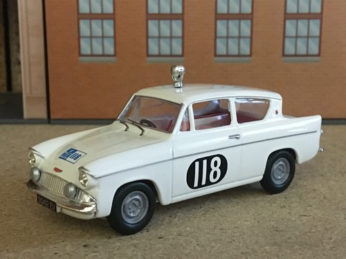Ford anglia 105e annie - 105e, hall