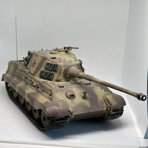 Tamiya king tiger tank - 1,35,