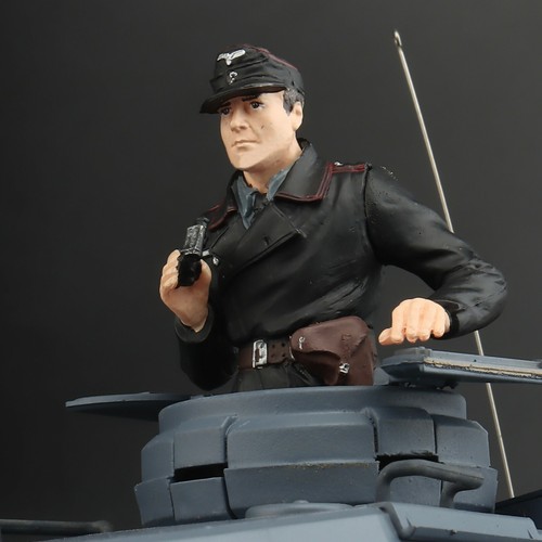 Resin soldier figures - resin,