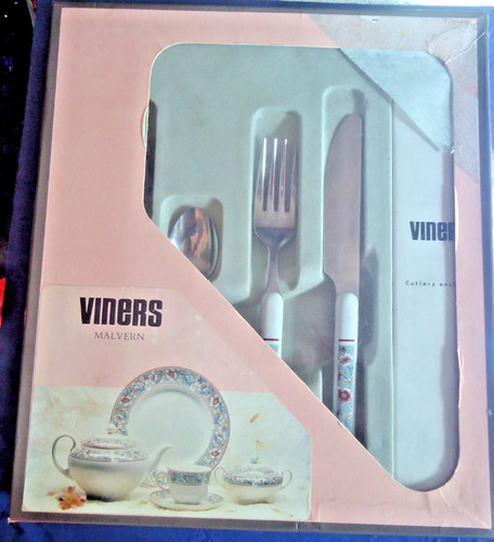 Vintage new boxed piece - vintage, 24