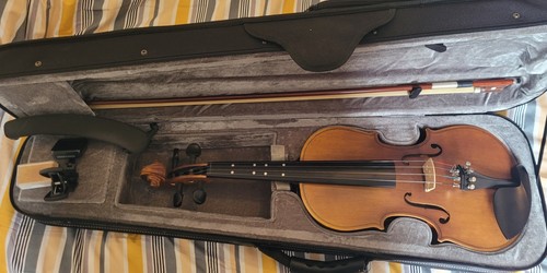 Eastar violin case - w/, &
