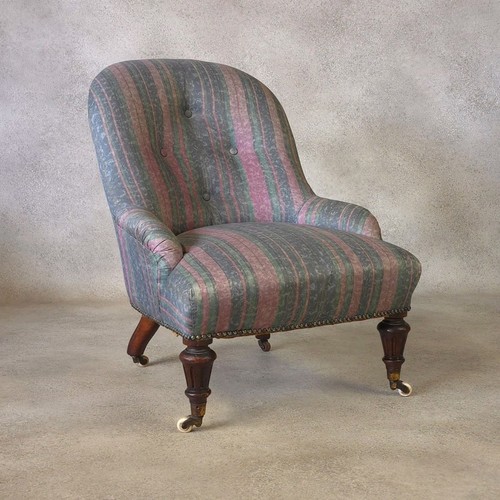 Victorian striped button back - striped,