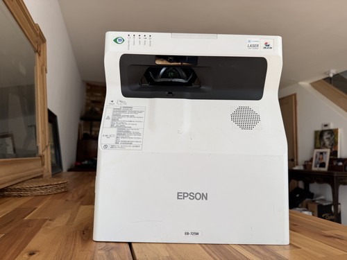 Epson 725w 4000 lumens - eb-725w,