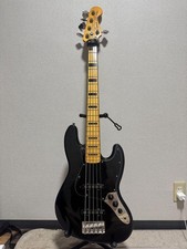 Urgent!! ️Squier by Fender / Jazz Bass 5 string bag