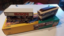 Corgi Showmans 24801 - LEYLAND Dodgem Truck & Caravan Set