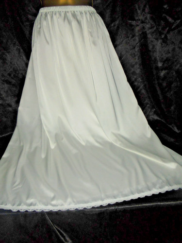 Stunning vtg silky satin - silky,