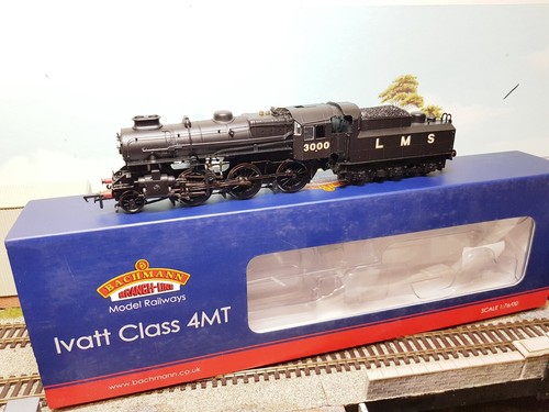 575a bachmann ivatt class - 32-575a,