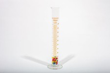 LABORATORY GLASS MEASURING
