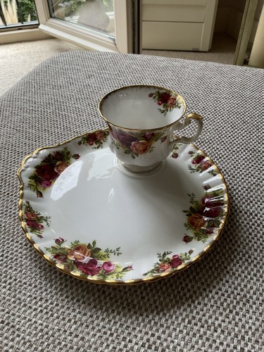 Royal albert old - old, roses