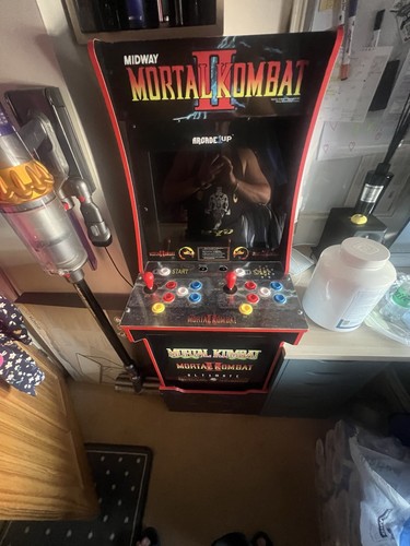 Mortal kombat arcade game - kombat, ii