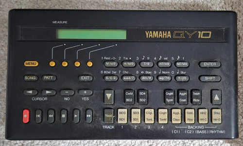 Yamaha qy10 portable - yamaha,