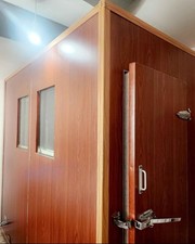 Soundproof Booth/Sound