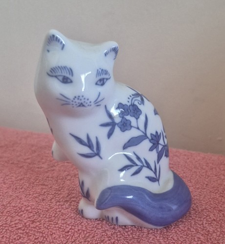 Vintage chinese porcelain cat - chinese,