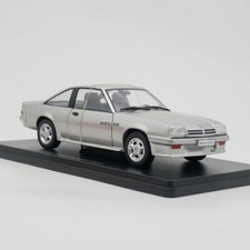 1:24 Opel Manta B GSi Model