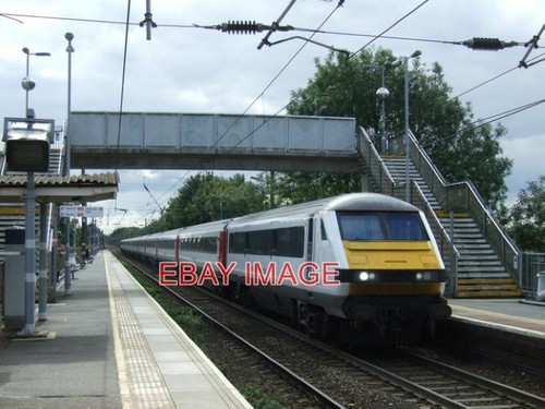 Photo footbridge diss - ,