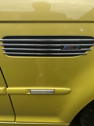 Genuine front wing rhs - front,