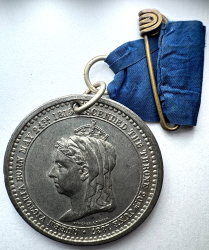 1887 tin queen victoria golden - 1887,