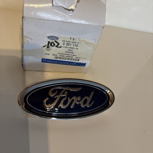 Genuine ford front grille oval - front,