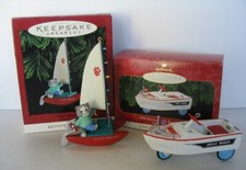 NIB VINTAGE 1994 CATS MEOW CATAMARAN & 1968 JOLLY ROGER BOAT HALLMARK ORNAMENT 
