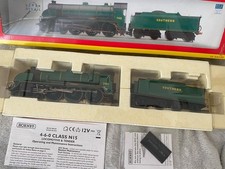 Hornby R2620 King Arthur Pendragon Locomotive