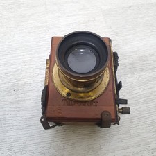 The Swift Roller Blind Wooden