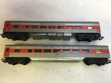 TRIANG OO gauge `TRANSCONTINENTAL SERIES R24 Diner & Passenger coach Red stripe
