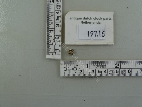 Gravity clock saw tooth - or,