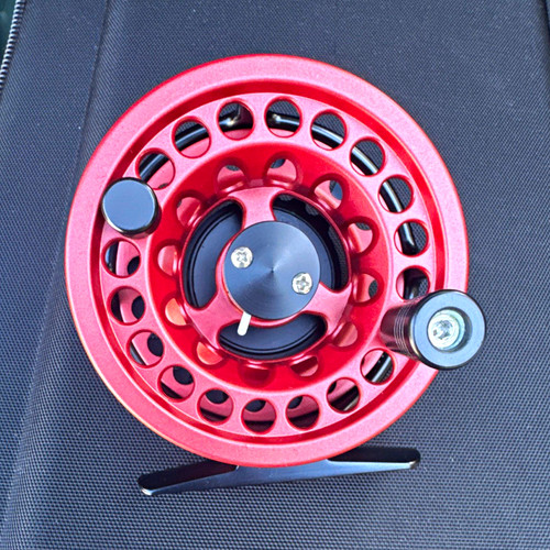 Cheeky sighter series fly - cheeky, reel