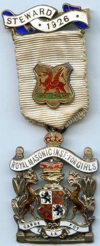Silver gilt masonic jewel - gilt,