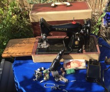 Vintage Singer Sewing Machine 99K Electric Light Pedal & Spares 1957 Em934556