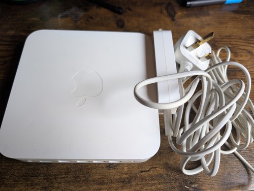 Apple airport extreme base - apple,