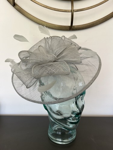 Sage green fascinator mint - , new