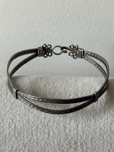 Vintage silver tone bracelet - vintage,