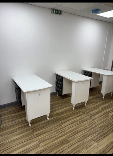Manicure nail technician - 3, x