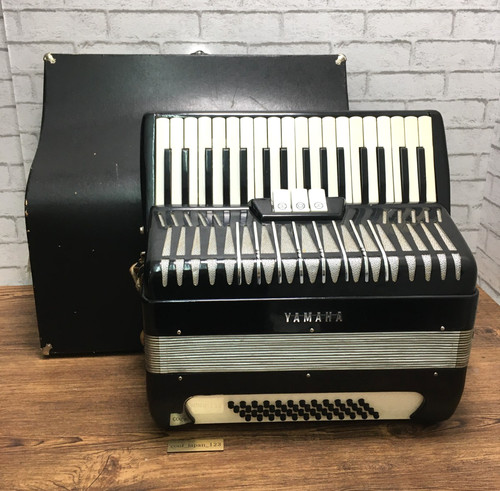 Yamaha accordion 34 - yamaha, keys