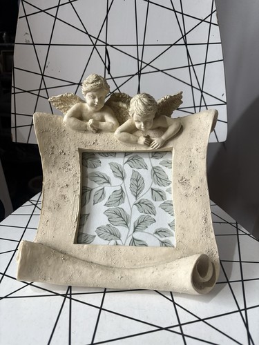 Cherub angel scroll photo - scroll,