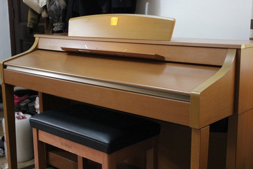 Yamaha clp 370 - clp-370, cherry