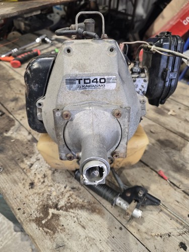 Kawasaki td40 strimmer enginge - strimmer,