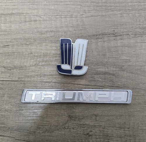 Triumph shield badge for - triumph,