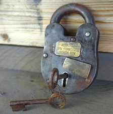 Antique Alcatraz San Francisco Death Row 3" Cast Iron BLACK finish Lock & Keys,