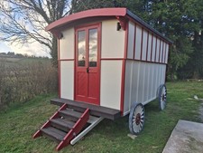 Shepherds Hut / Gypsy Caravan