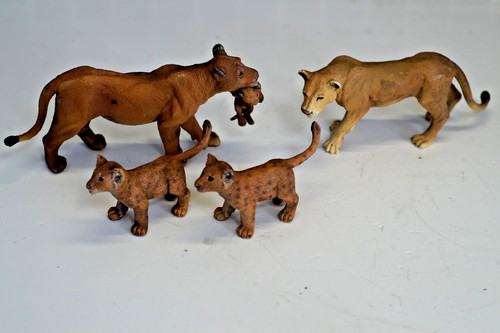 Schleich family lions - schleich,