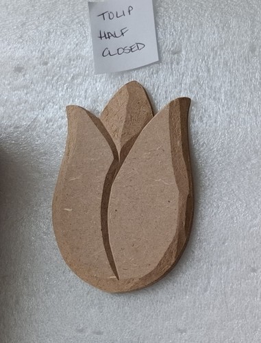 Wooden shapes leaves bows